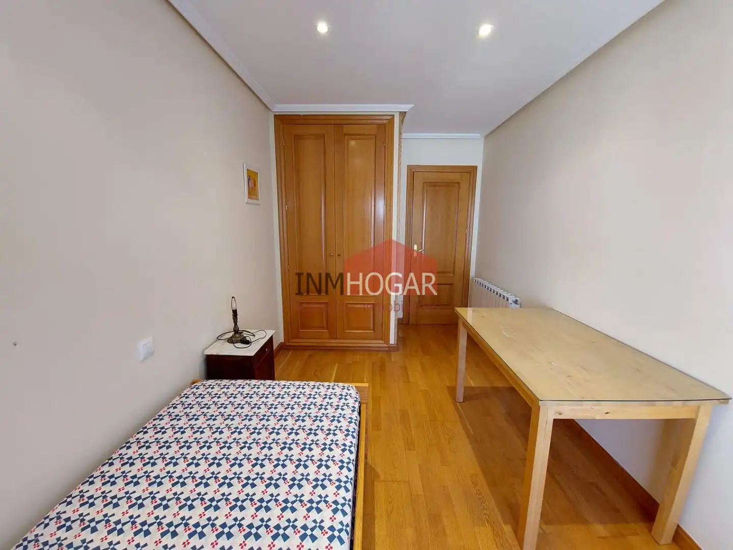 Bedroom of Flat for rent in Ávila  with Heating, Terrace and Furnished