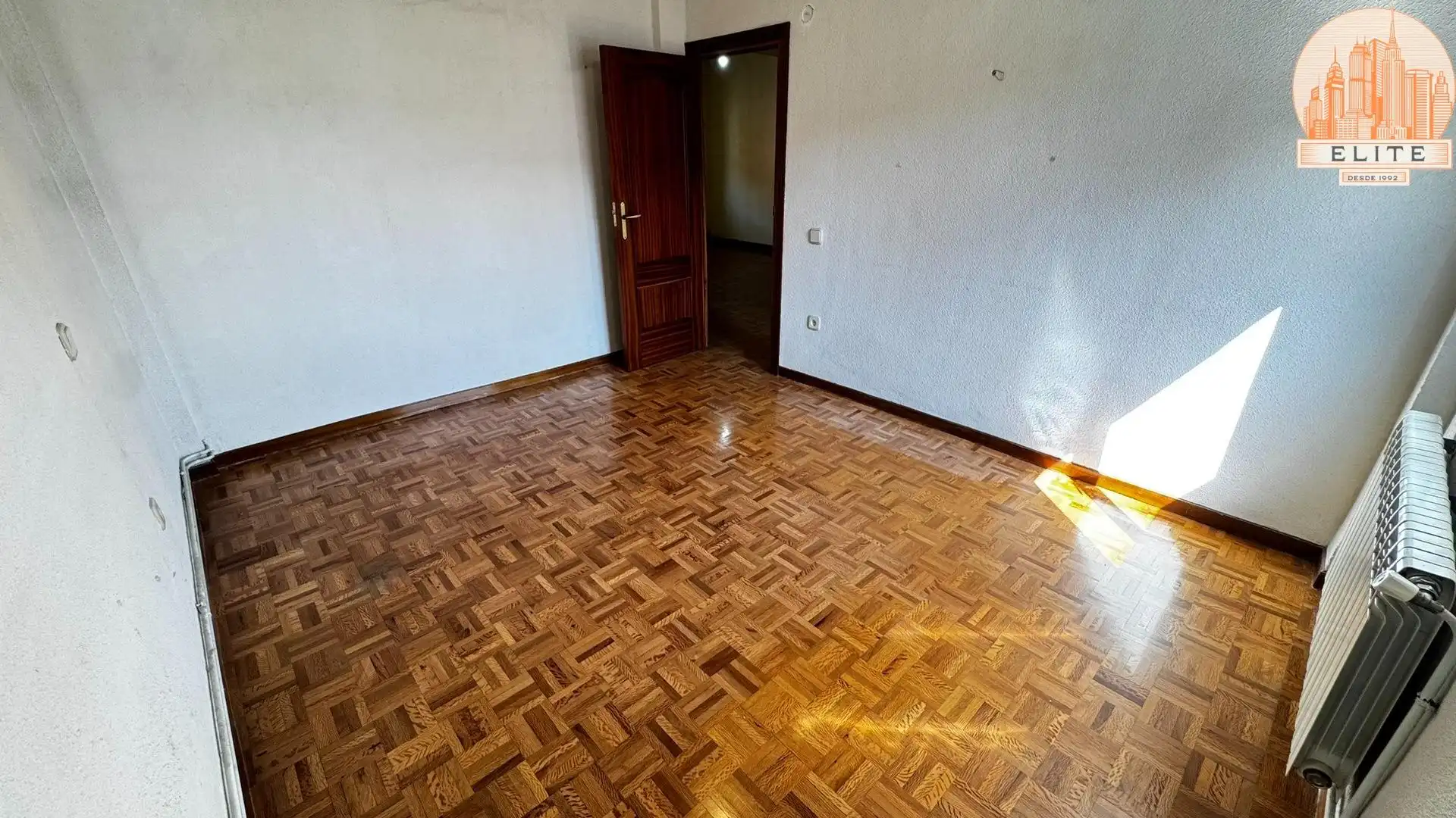 Piso en venta en Alcorcón con Calefacción, Parquet y Terraza