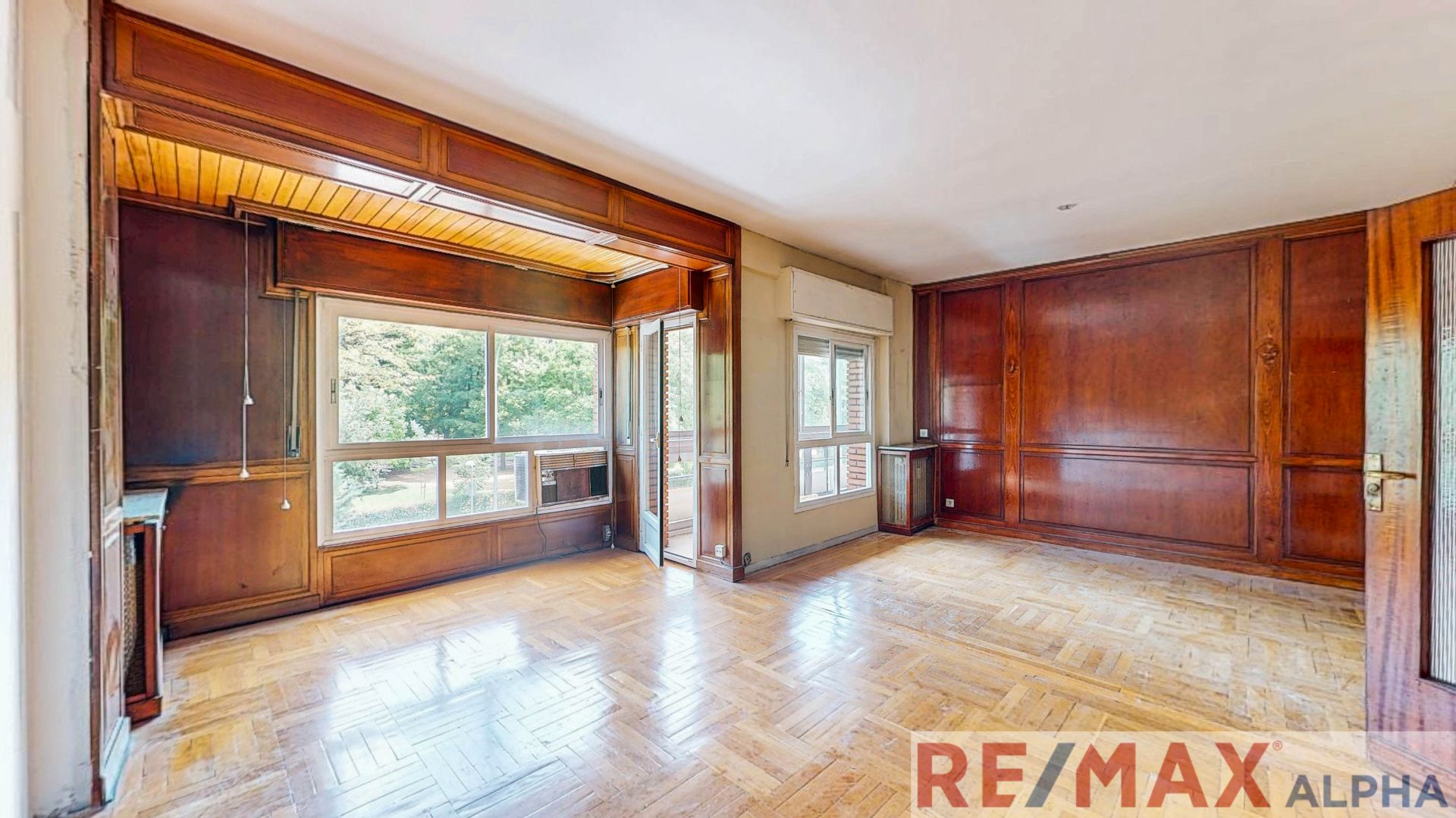 Bedroom of Flat for sale in  Madrid Capital  with Heating, Private garden and Terrace