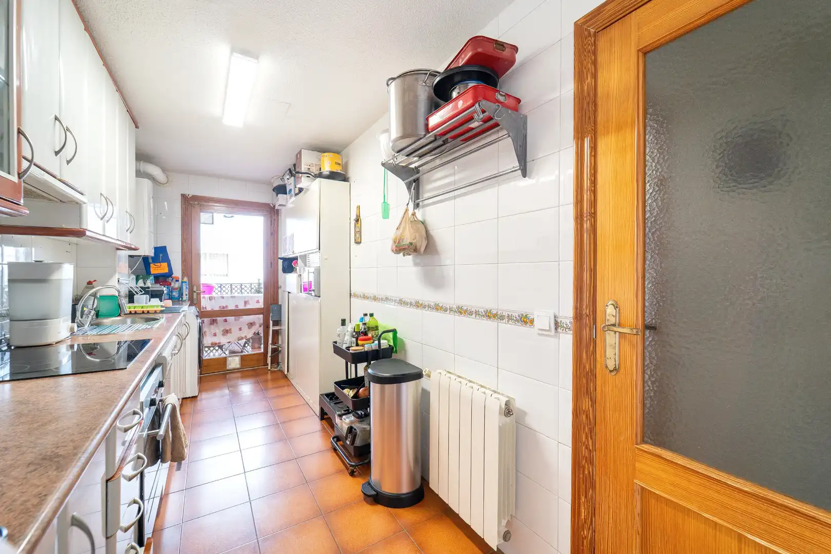 Cocina de Planta baja en venta en Sevilla la Nueva con Calefacción, Terraza y Amueblado