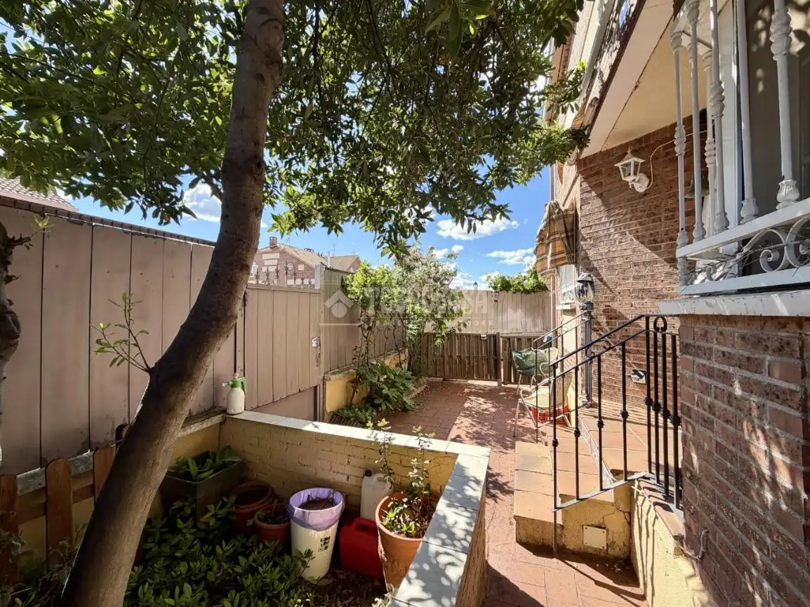 Jardín de Piso en venta en Villanueva de la Torre con Aire acondicionado y Calefacción