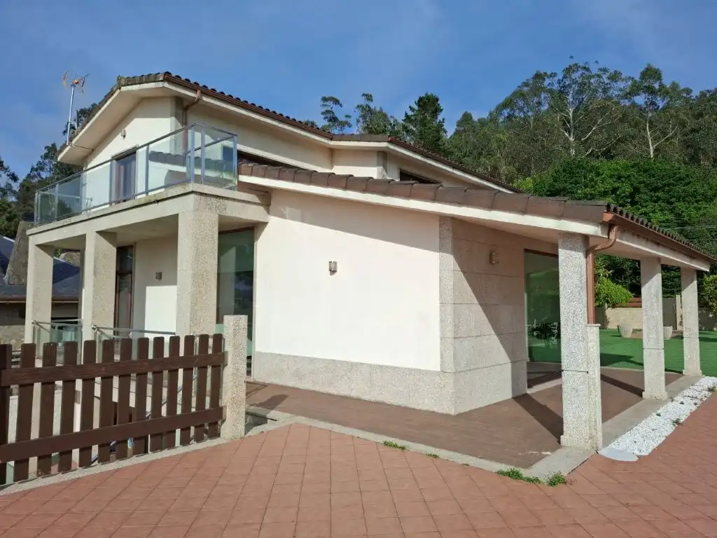 Vista exterior de Casa o chalet en venta en Cee con Calefacción, Jardín privado y Terraza