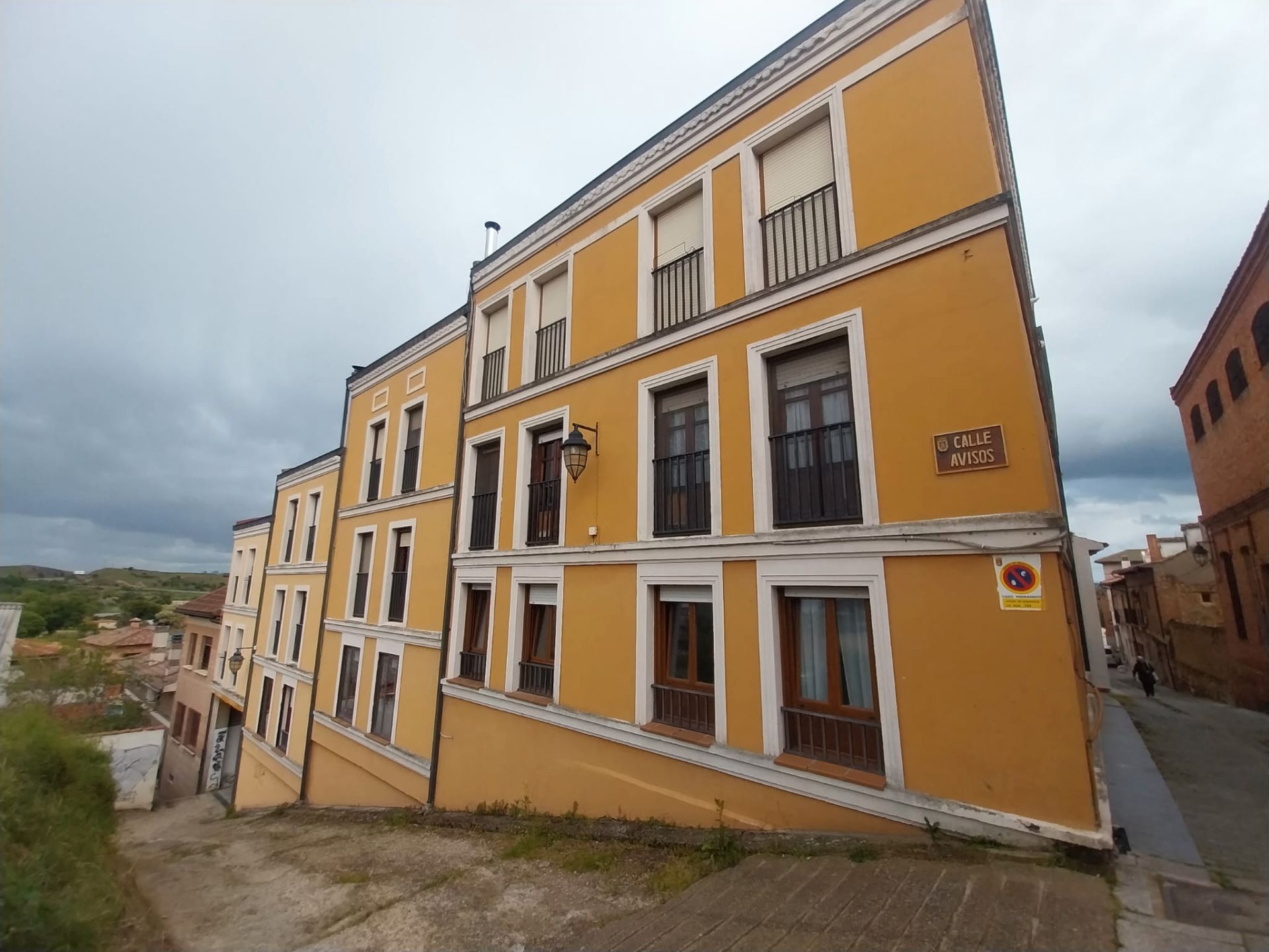 Außenansicht von Wohnung zum verkauf in Simancas mit Heizung, Parkett und Möbliert