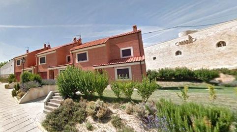 SE VENDE casa adosada OKUPA en C Castillo 18 de Fuentes de V, imatge 2