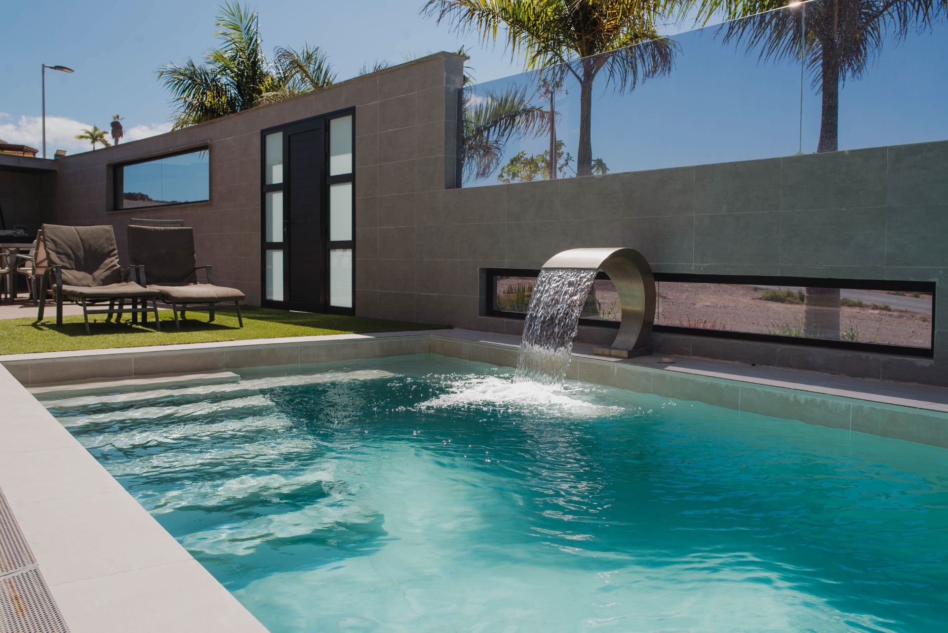 Swimming pool of House or chalet to rent in San Bartolomé de Tirajana  with Air Conditioner, Heating and Private garden