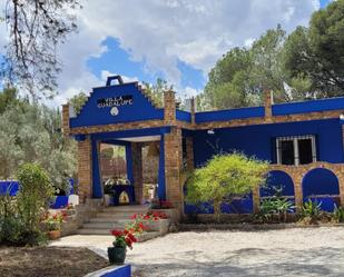 Vista exterior de Casa o xalet en venda en Vilamarxant amb Terrassa i Piscina