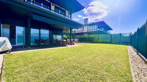 Foto 2 de Casa adosada en venta en Cotolino, Castro-Urdiales