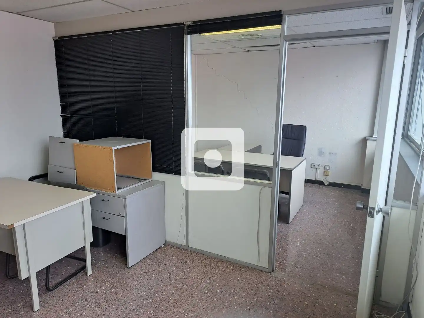Büro zum Verkauf in Terrassa mit Klimaanlage und Heizung