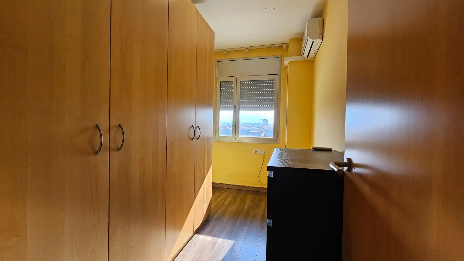 Dormitori de Pis en venda en Sabadell amb Aire condicionat, Calefacció i Parquet