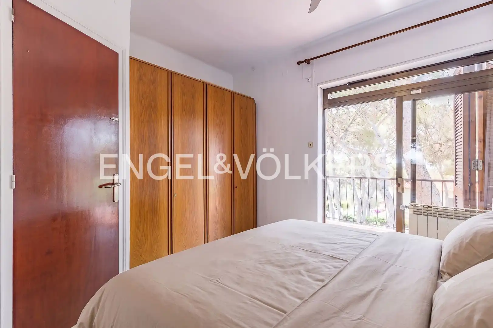 Dormitori de Casa o xalet en venda en Castelldefels amb Calefacció, Jardí privat i Terrassa