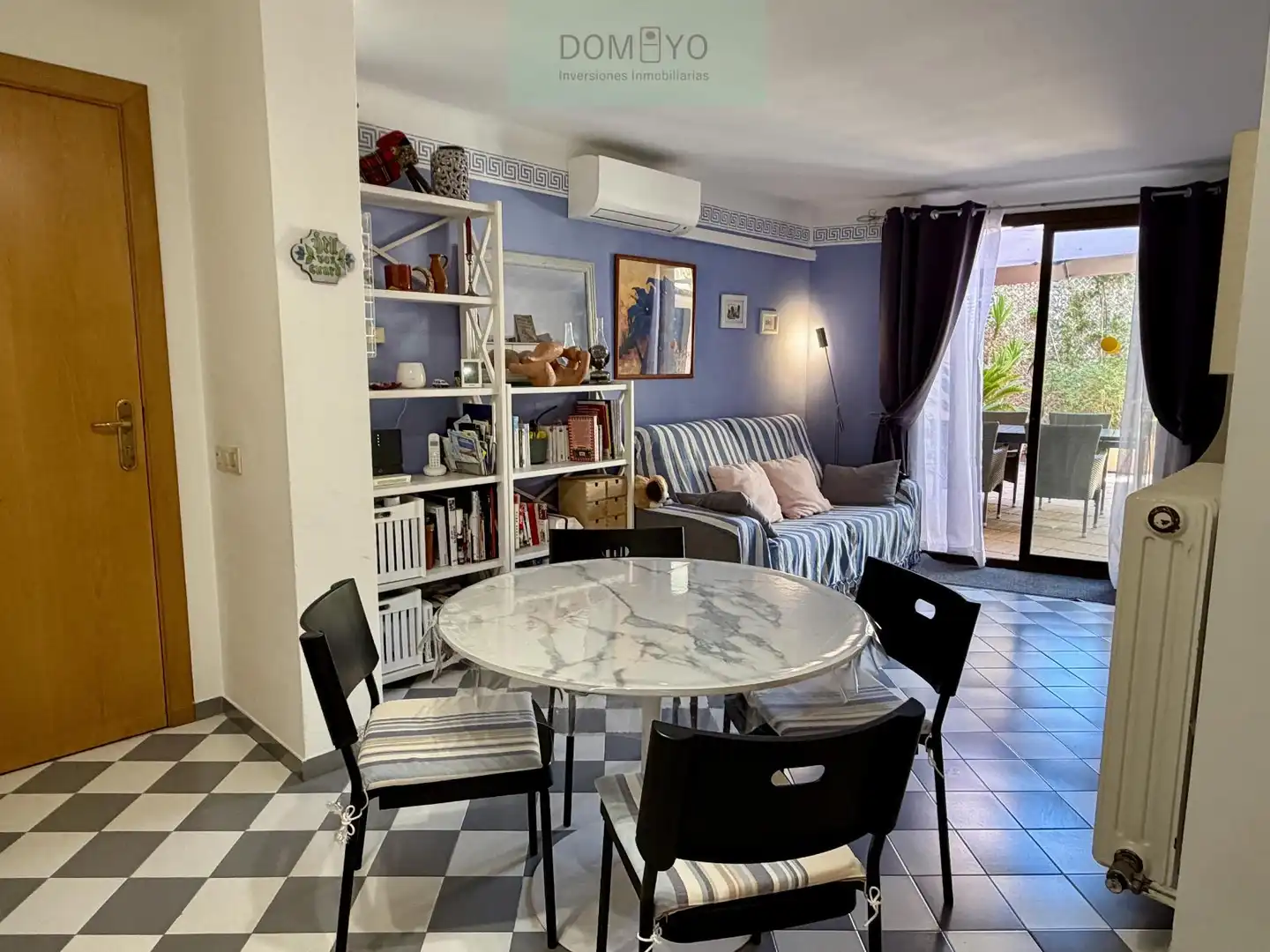 Sala d'estar de Apartament en venda en Sant Feliu de Guíxols amb Aire condicionat, Calefacció i Terrassa
