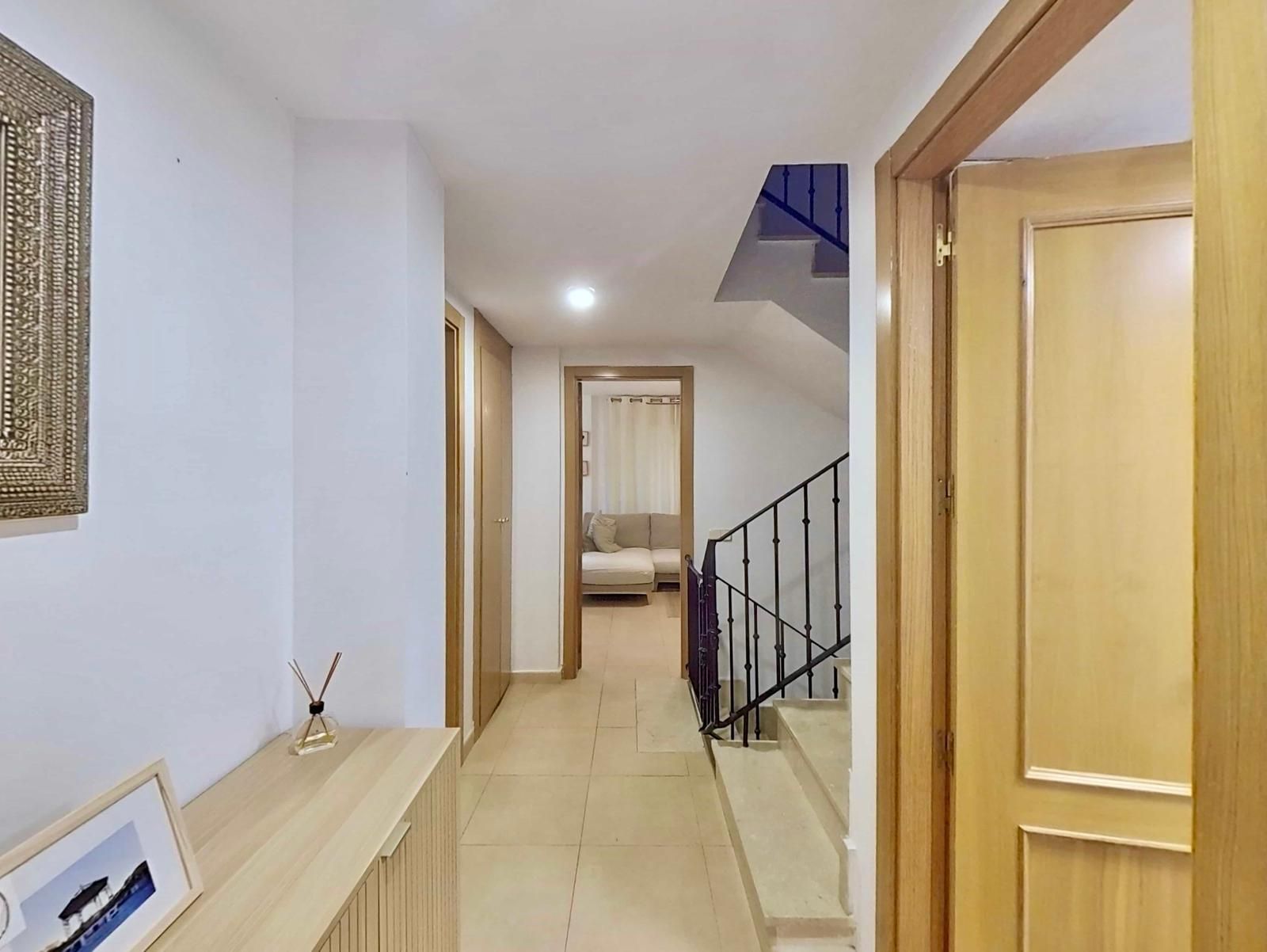 Single-family semi-detached for sale in Ontígola  with Air Conditioner, Heating and Swimming Pool