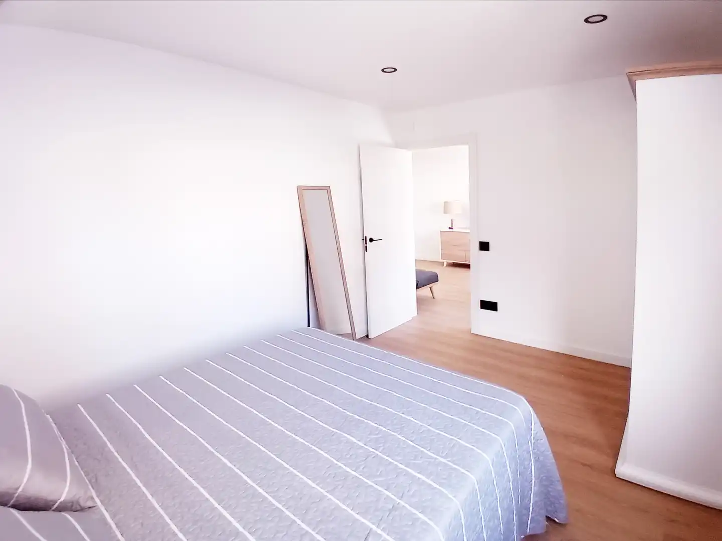 Habitación de Piso en venta en Castelldefels con Calefacción, Parquet y Amueblado