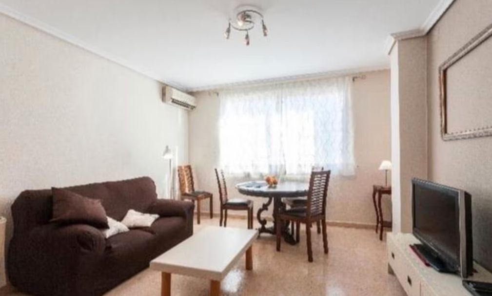 Sala d'estar de Pis de lloguer en  Valencia Capital amb Aire condicionat, Moblat i Forn