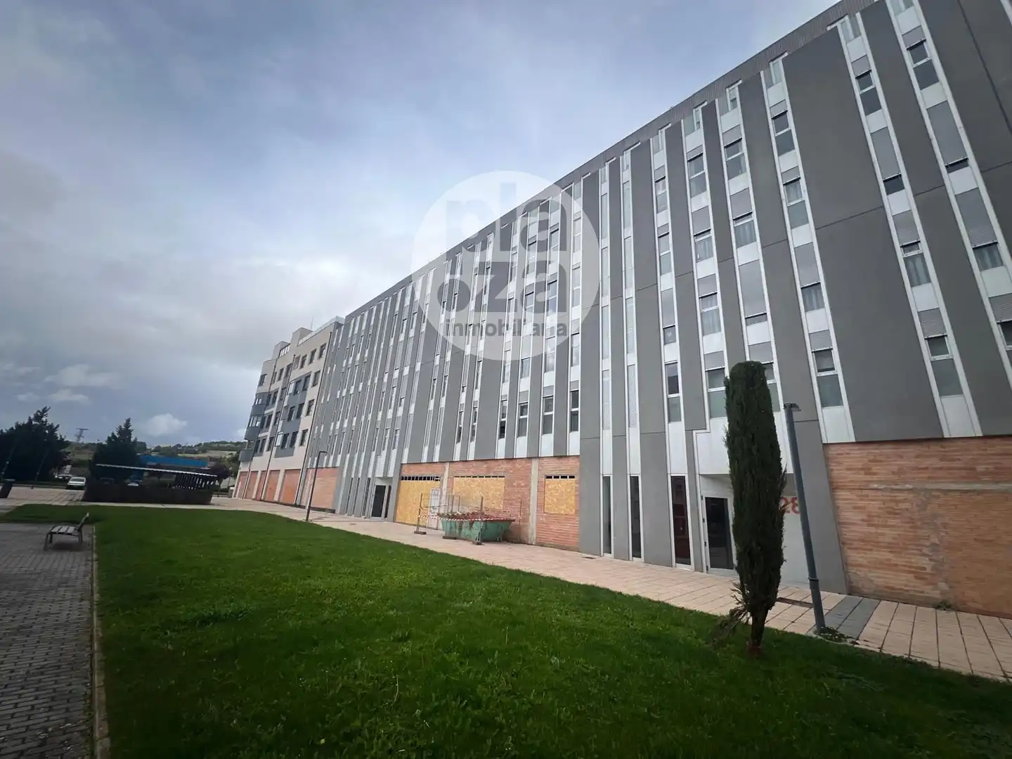 Außenansicht von Wohnung zur Miete in Burgos mit Heizung und Möbliert