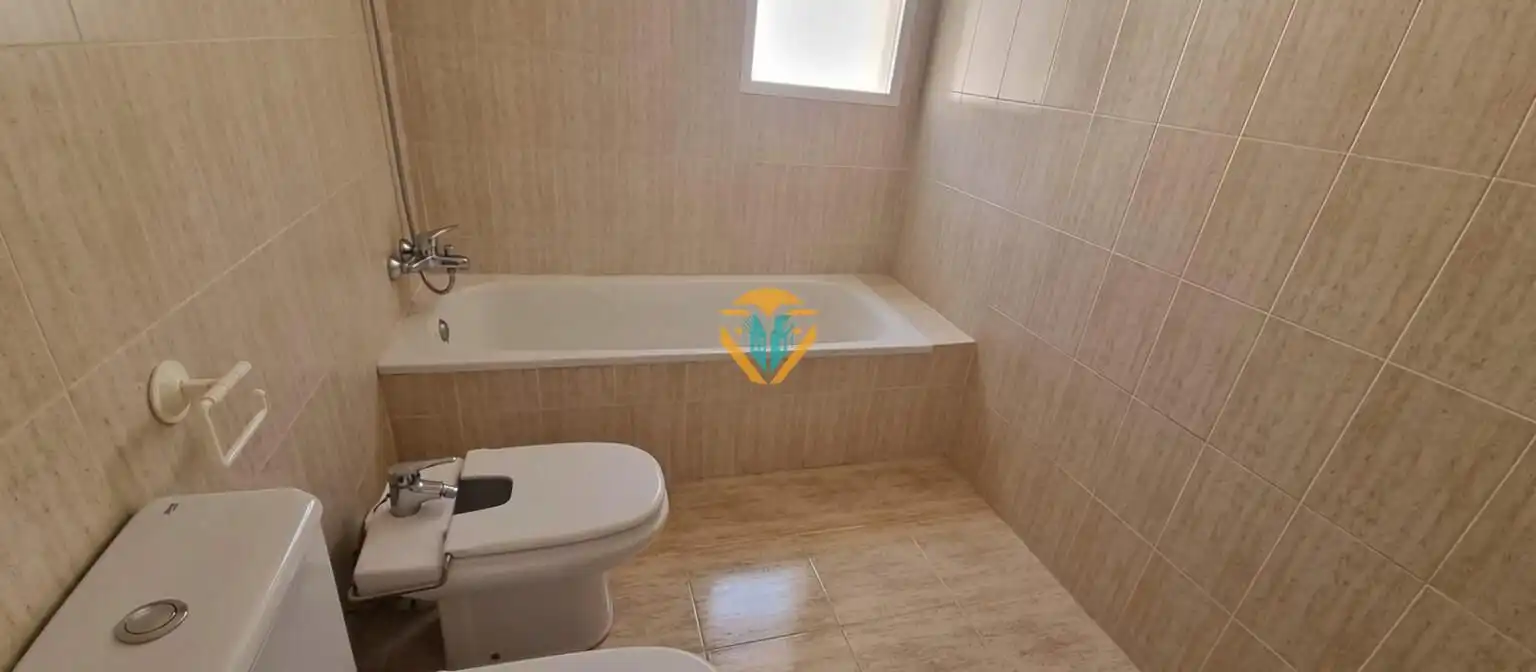 Casa aparellada amb piscina en venda a El Tossal - Bello Horizonte, imagen 16