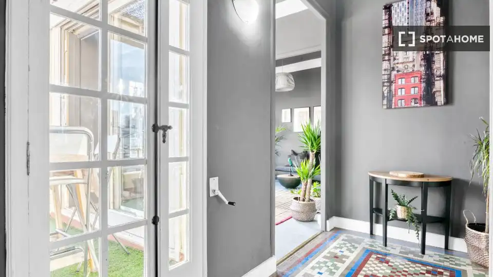 Flat with terrace to rent in Ciutat Vella, imagen 8