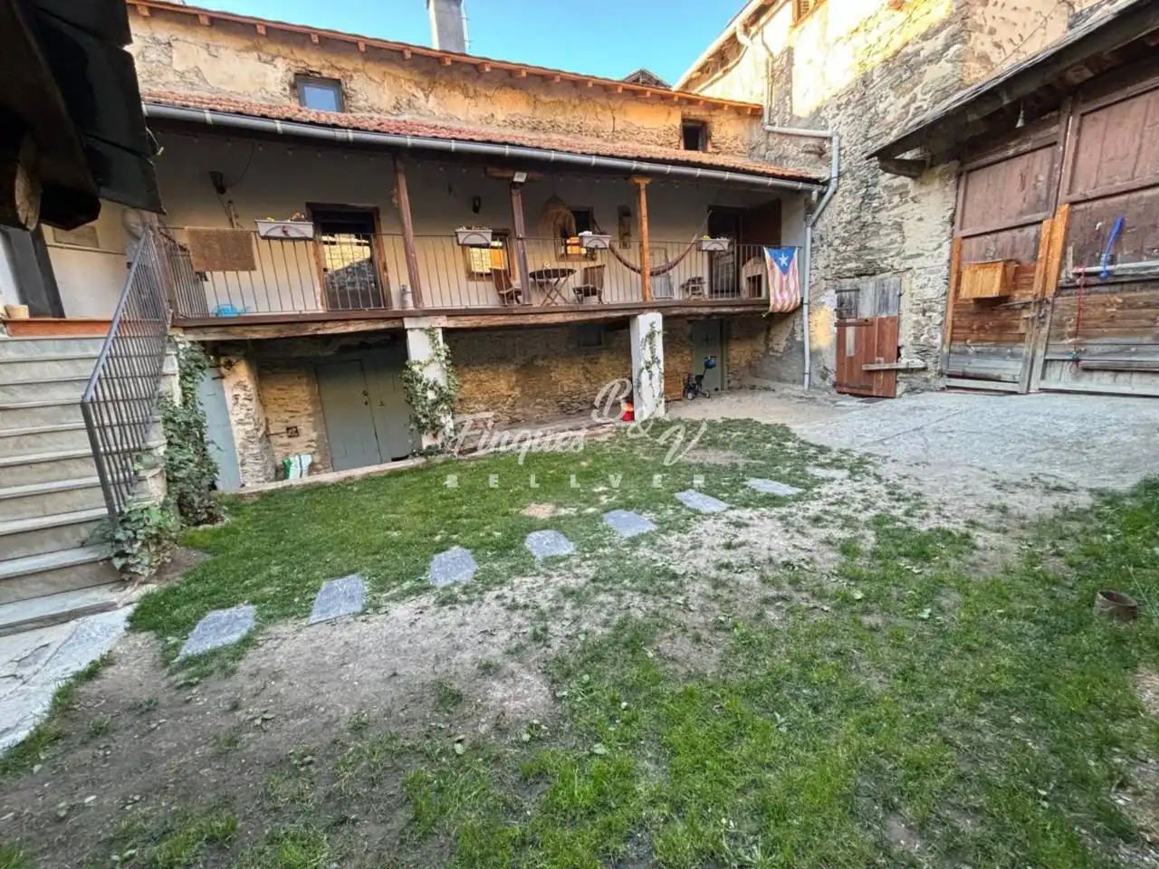 Terrassa de Casa o xalet en venda en Ger amb Calefacció, Jardí privat i Parquet