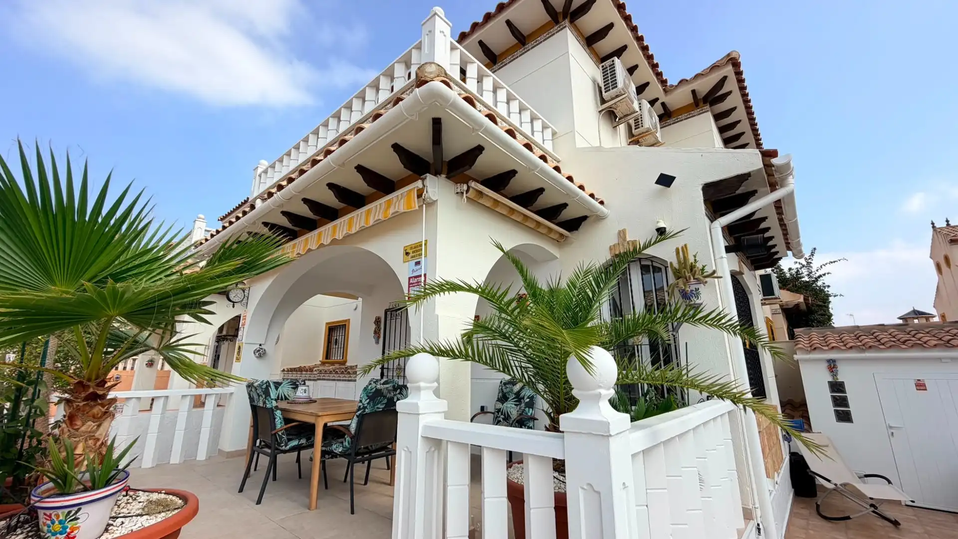 Exterior view of Detached homes for sale in Orihuela  with Air Conditioner, Private garden and Terrace