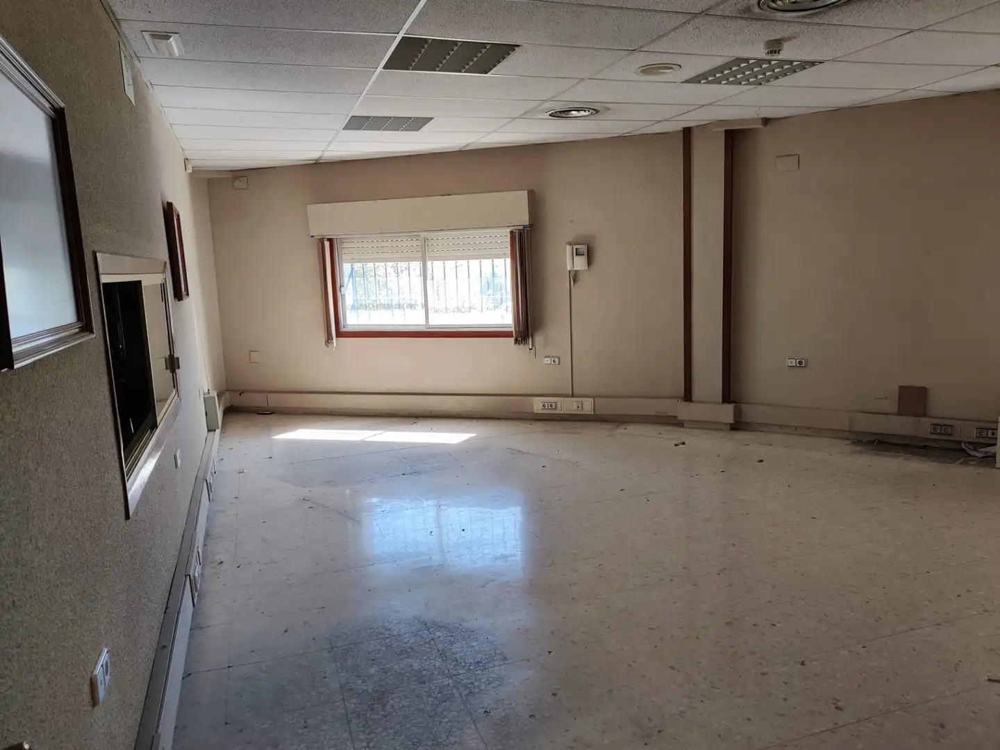 Industrial building for sale in Calle Huelma 101, imagen 11