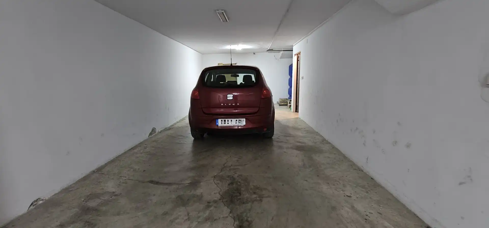 Aparcament de Casa adosada en venda en Totana amb Aire condicionat, Moblat i Forn