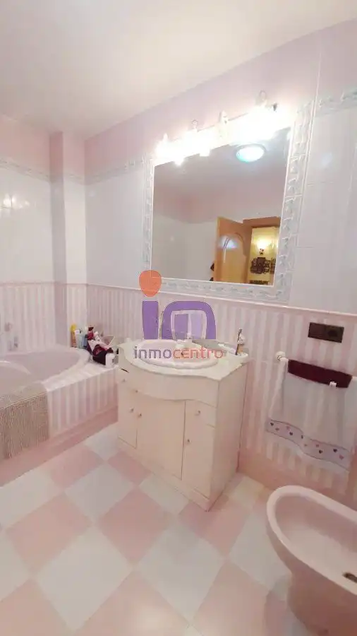 Chalet con piscina en venta en Valdepeñas, imagen 53