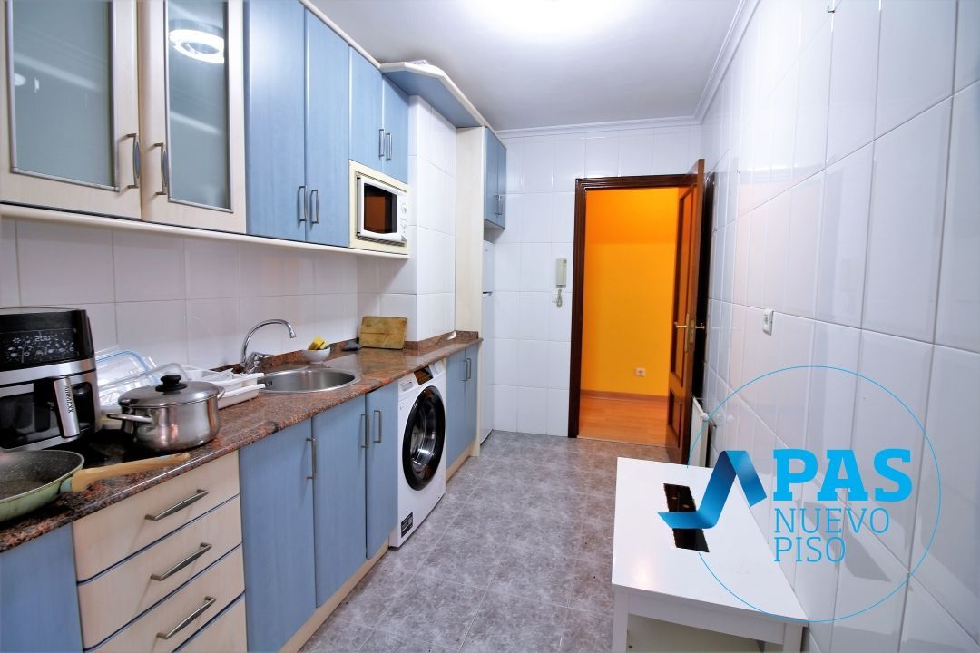 Kitchen of Flat for sale in Medio Cudeyo  with Heating and Storage room