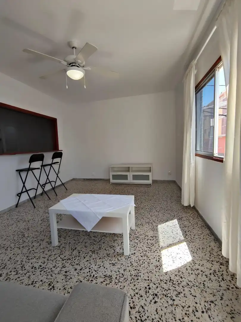 Sala de estar de Apartamento de alquiler en Granadilla de Abona con Amueblado y Balcón