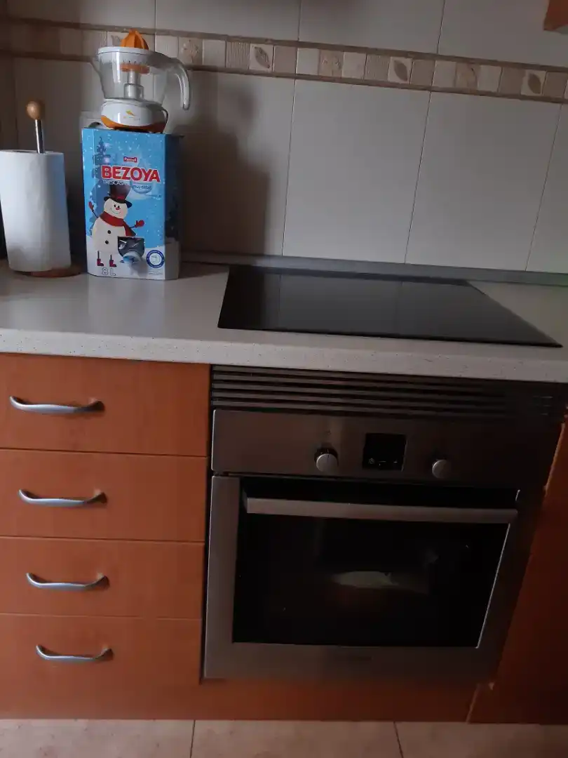 Cocina de Piso para compartir en L'Olivereta
