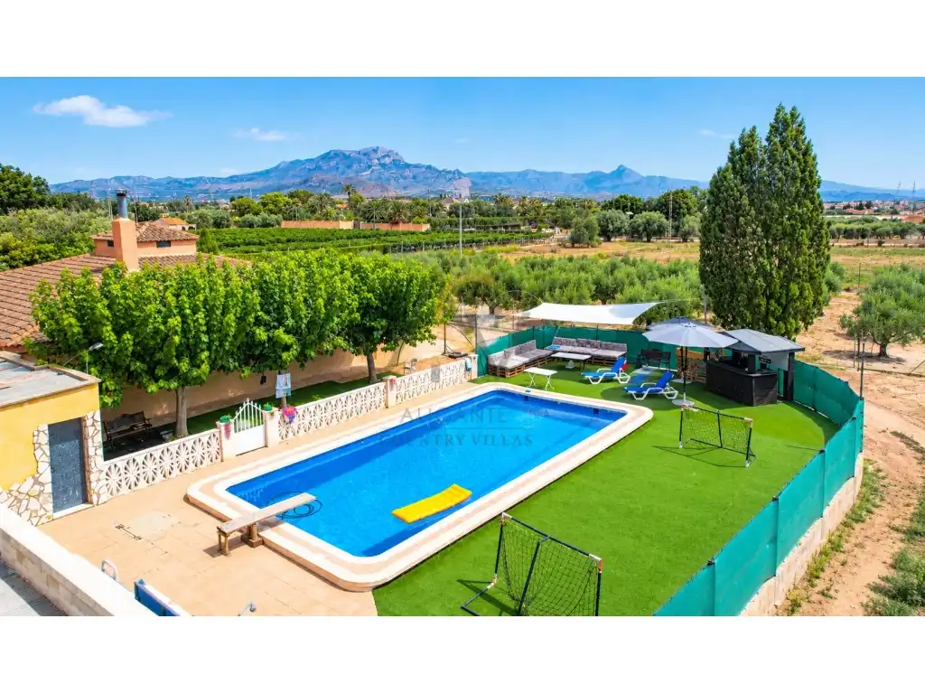 Detached house with pool for sale in Poligono 23 Paraje 148 Loma Campet, imagen 5