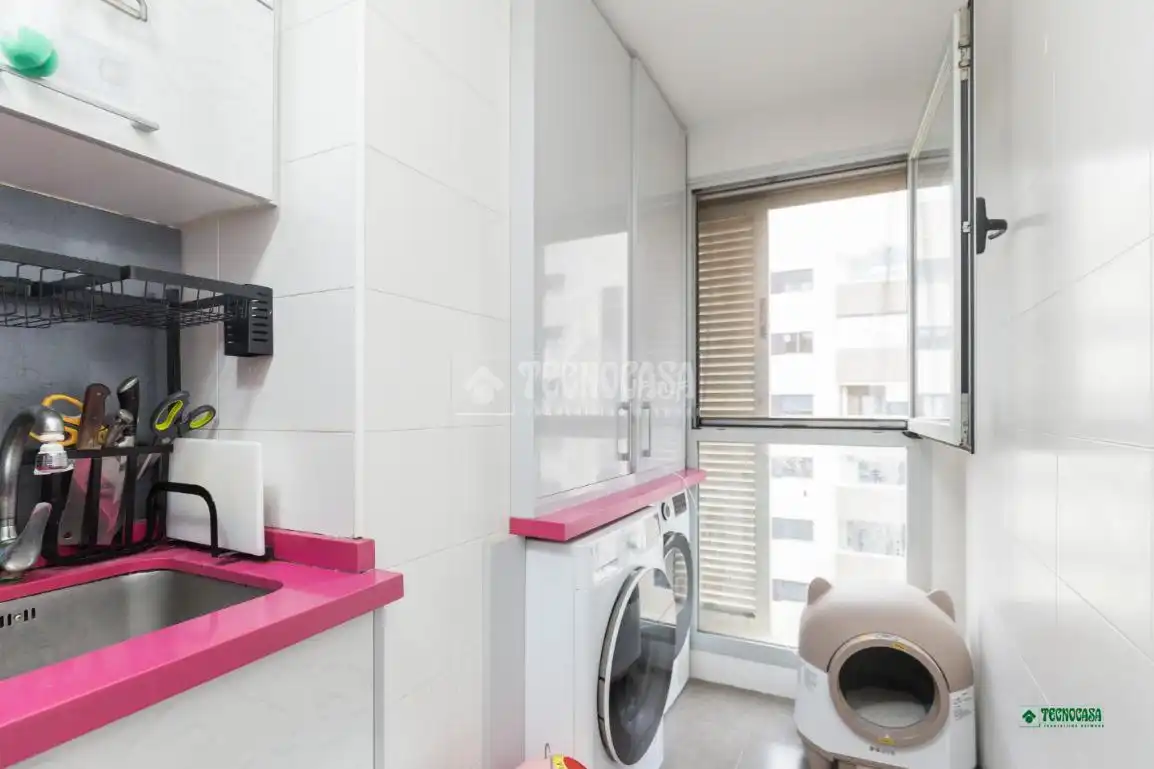Cocina de Piso en venta en Almería con Aire acondicionado