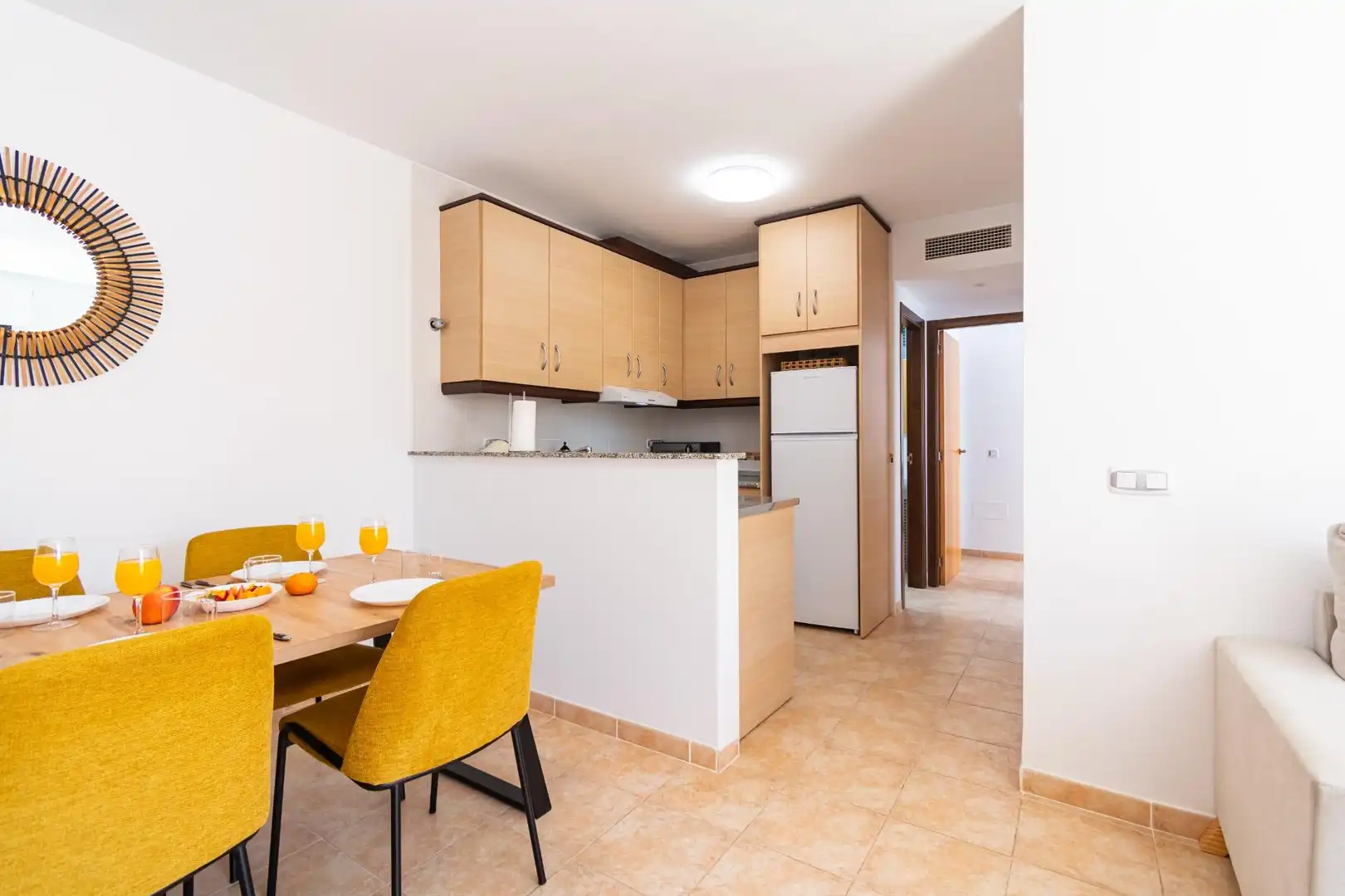 Cuina de Apartament en venda en Águilas amb Aire condicionat, Terrassa i Moblat