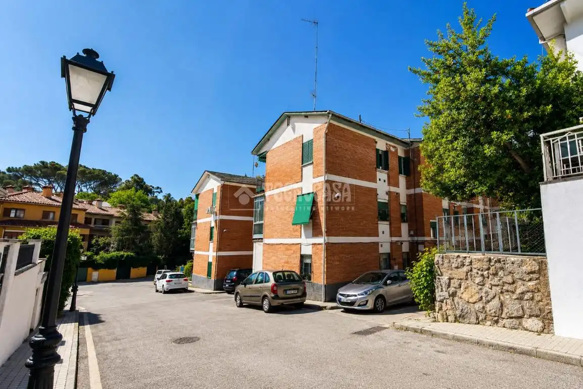 Vista exterior de Piso en venta en Torrelodones con Calefacción y Terraza