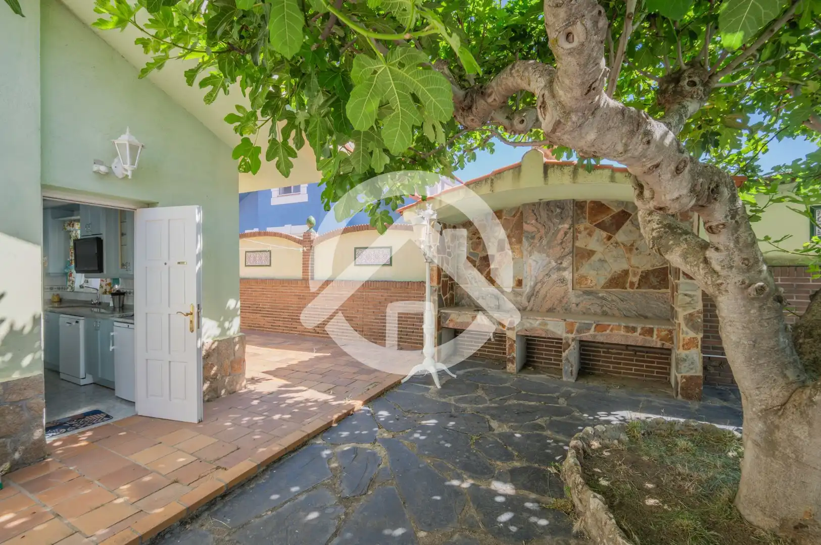 Jardí de Casa o xalet en venda en Campo Real amb Aire condicionat, Calefacció i Jardí privat