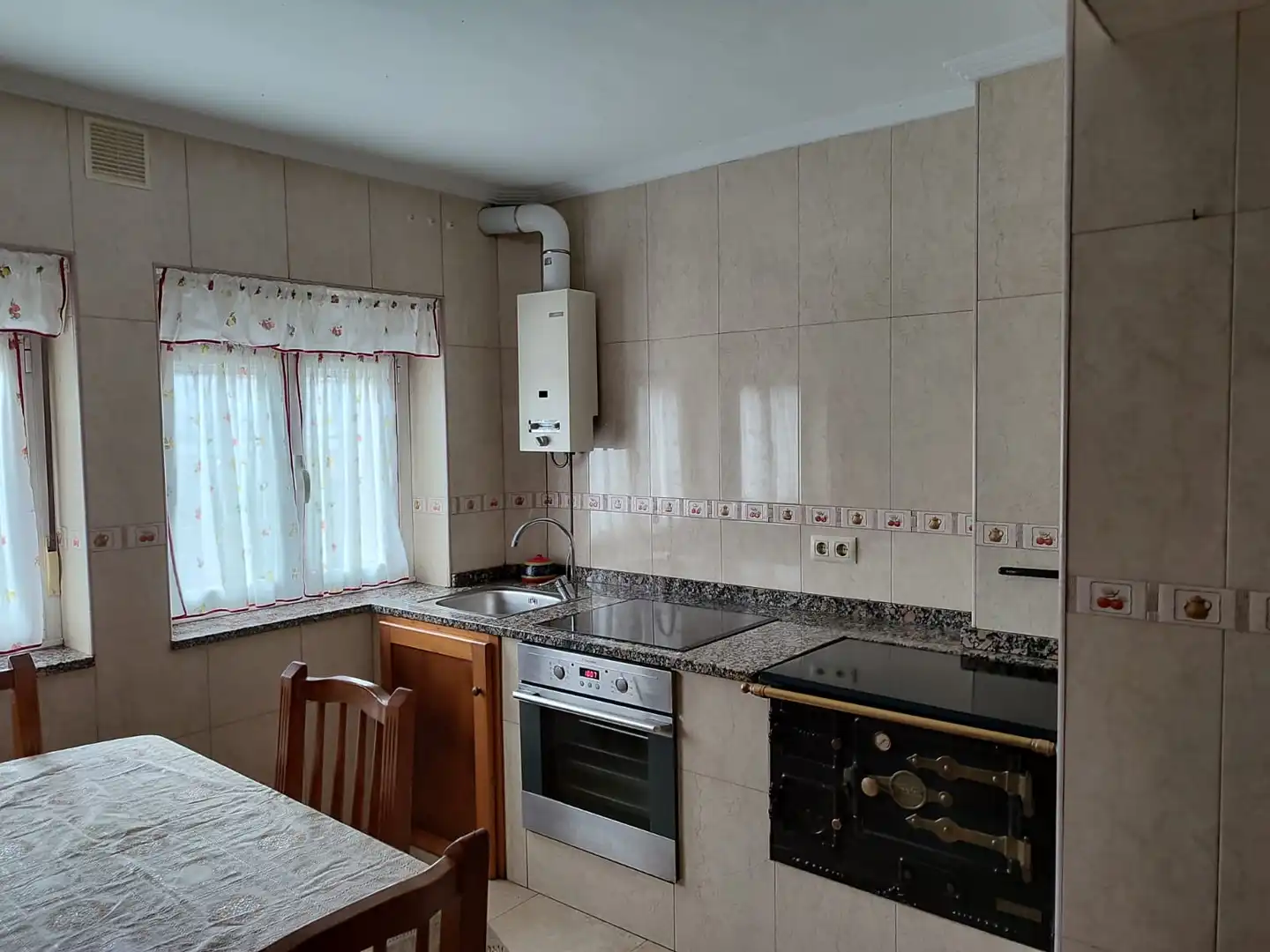 Kitchen of Flat for sale in Pravia  with Heating and Furnished