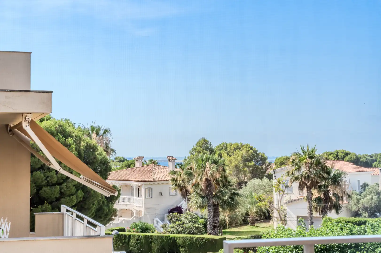 Vista exterior de Piso en venta en L'Ampolla con Aire acondicionado, Calefacción y Jardín privado