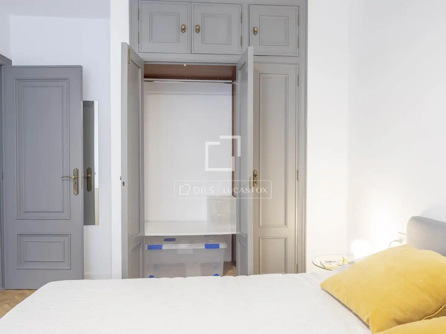 Dormitori de Àtic de lloguer en Valencia amb Aire condicionat, Calefacció i Parquet