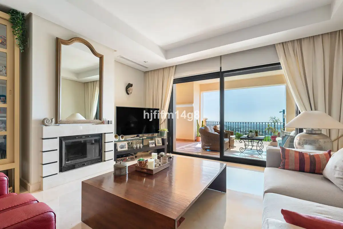 Flat with lift for sale in Benahavís pueblo, imagen 5