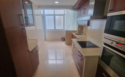 Kitchen of Flat for sale in A Coruña Capital   with Heating, Parquet flooring and Oven