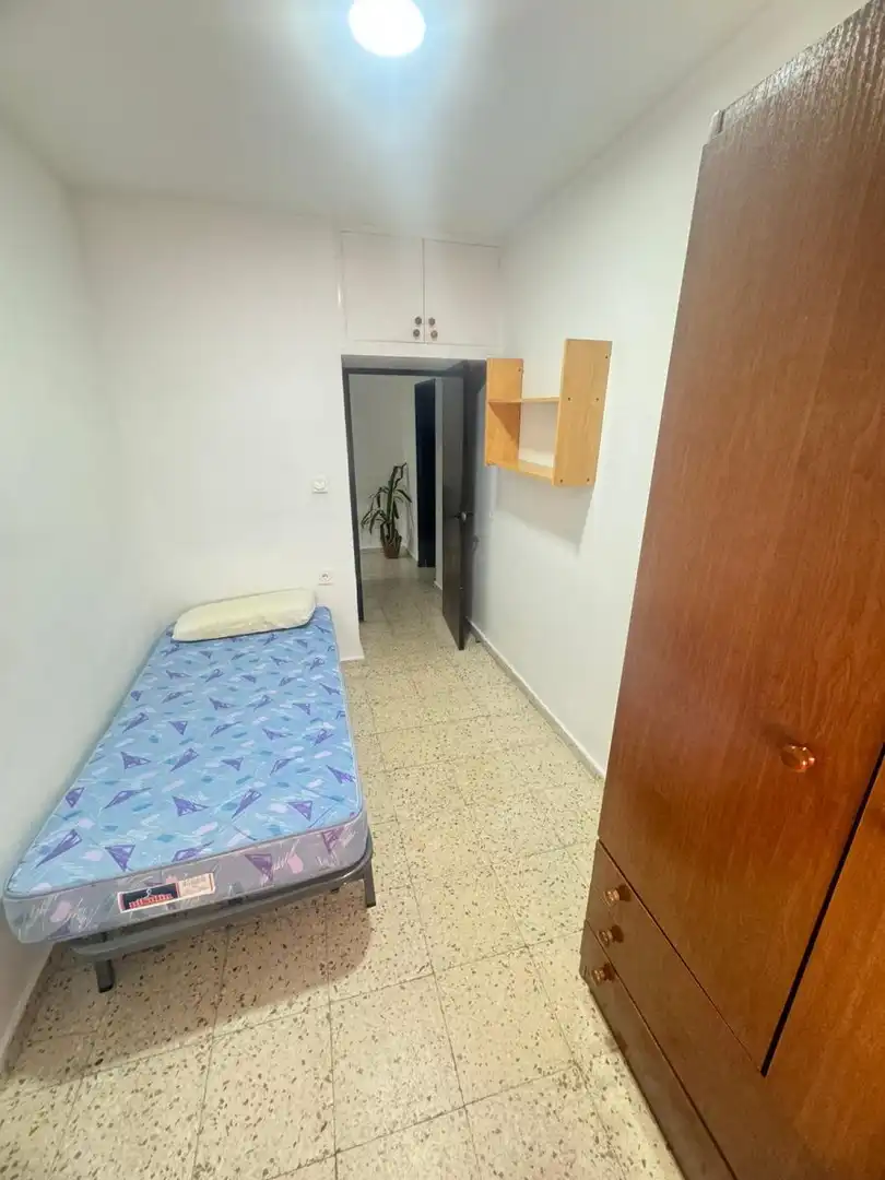 Bedroom of Flat for rent in Badajoz  with Furnished