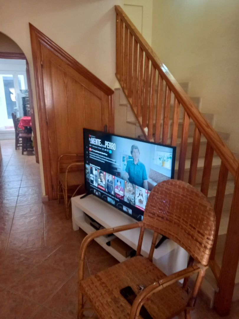Sala d'estar de Casa o xalet de lloguer en Los Alcázares amb Aire condicionat, Moblat i Forn