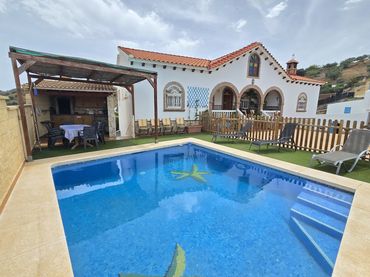 Haus mit Pool zum Verkauf in Viñuela