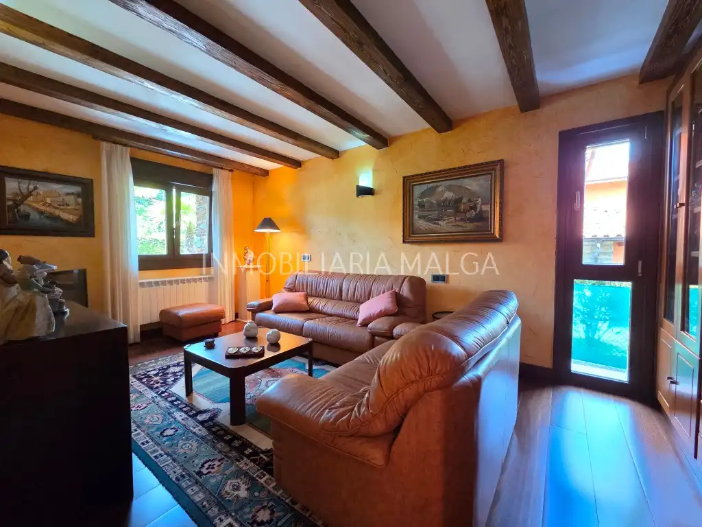 Living room of Houses for sale in Colunga  with Heating, Private garden and Parquet flooring