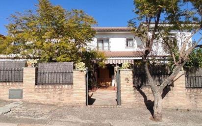 Exterior view of House or chalet for sale in  Córdoba Capital  with Heating, Private garden and Terrace