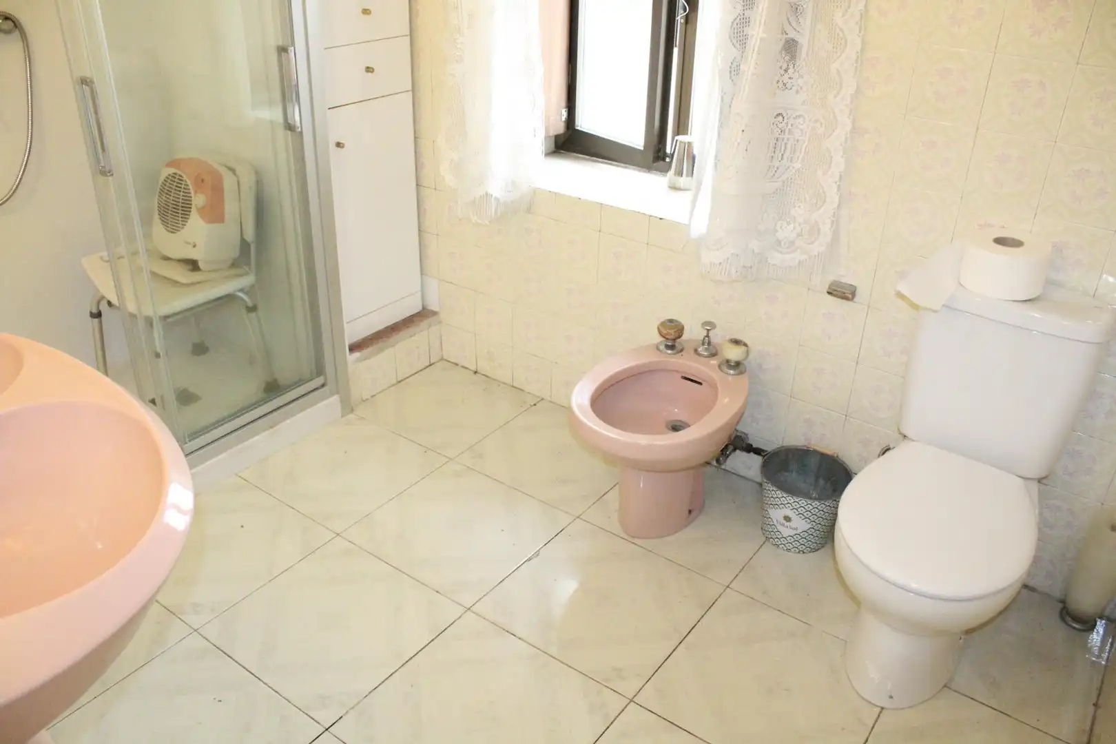 Bany de Casa o xalet en venda en Donostia - San Sebastián  amb Aire condicionat, Calefacció i Traster