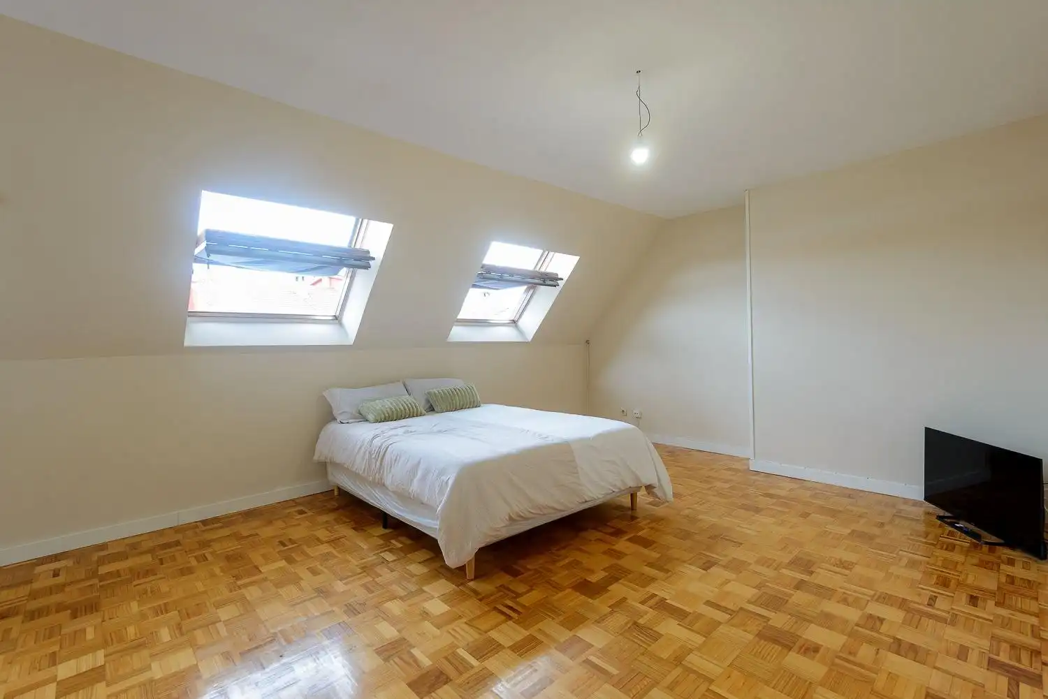 Habitación de Ático en venta en Siero con Calefacción y Trastero