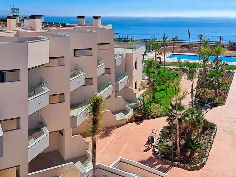 Apartamento con piscina en venta en Almayate, imagen 2