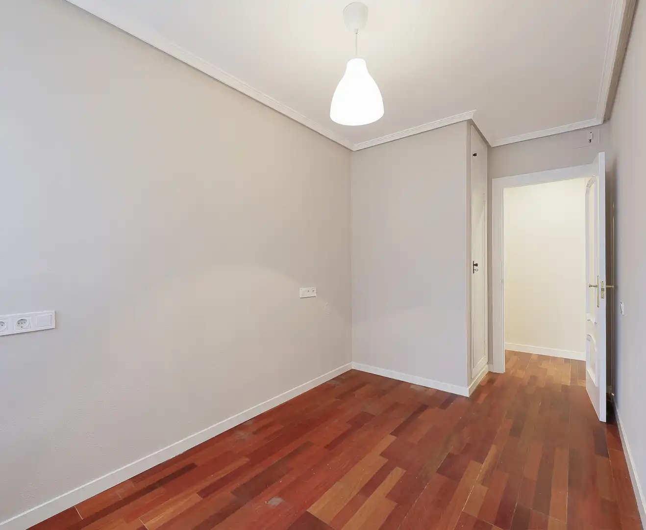 Bedroom of Flat for sale in Gijón   with Heating, Parquet flooring and Storage room