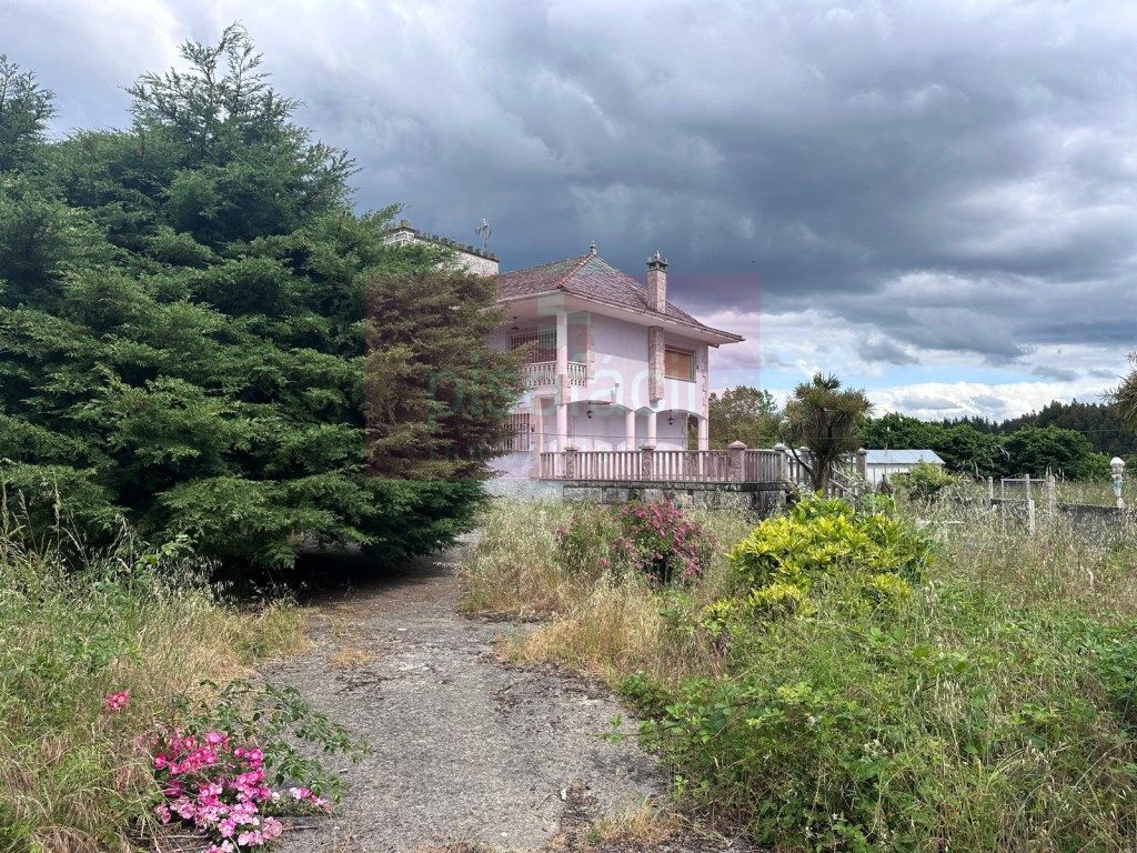House or chalet for sale in O Corgo  