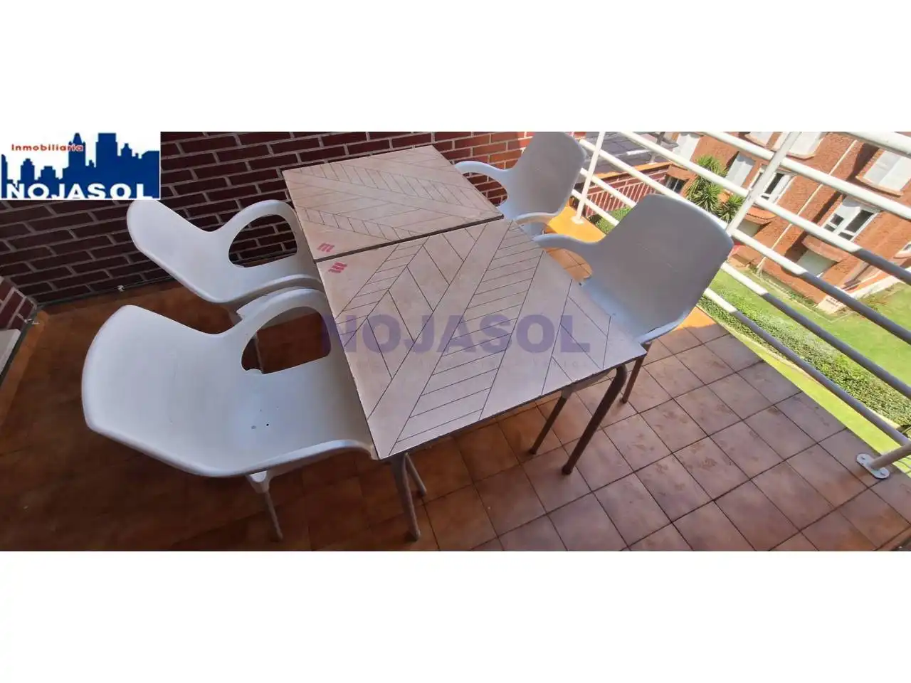 Terraza de Apartamento de alquiler en Noja con Calefacción, Terraza y Amueblado